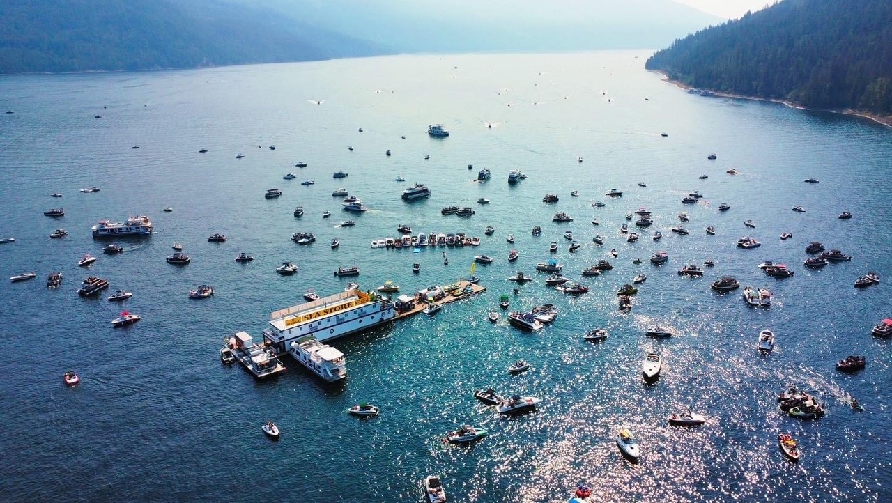 Boats and marina atmosphere in Sicamous